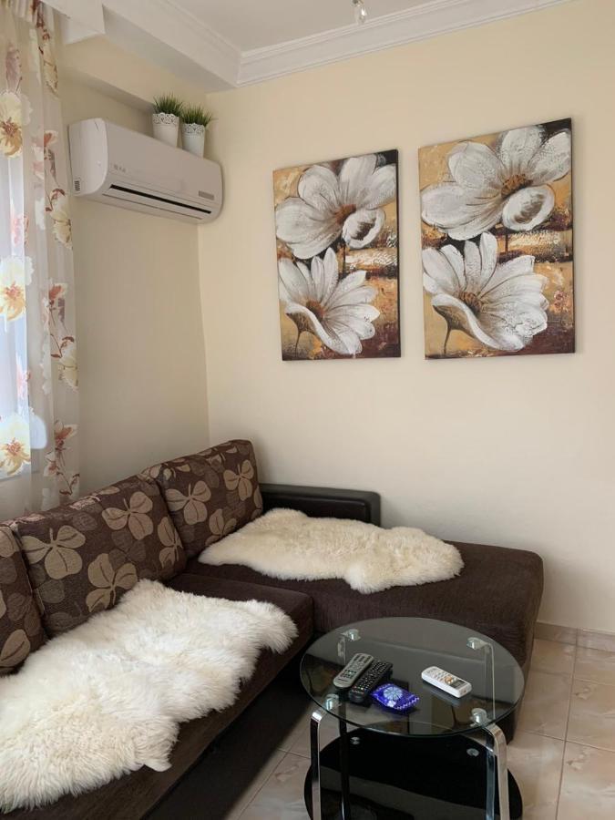 Myparalia Apartament ***** Exterior photo